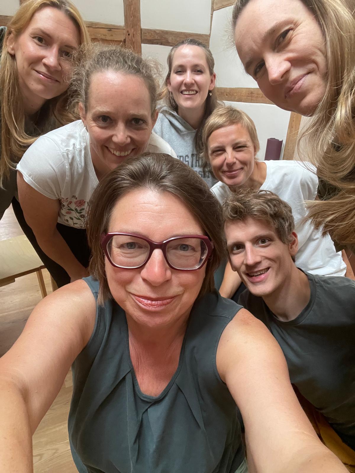 Das Team von Om Shrim Om